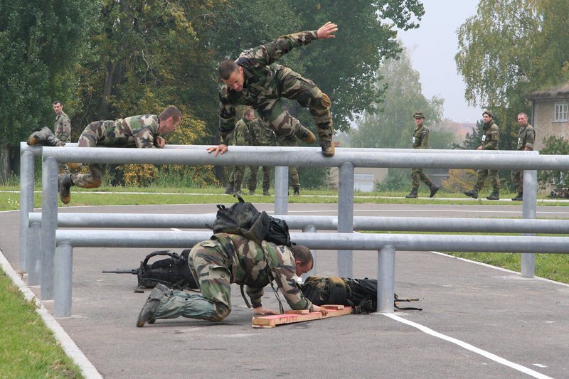 Překážková dráha NATO